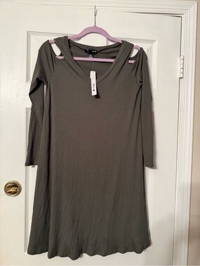 Aqua Olive Green Long Sleeve Cutout-Shoulder Dress